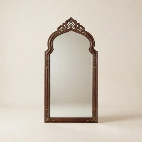 مرآة بإطار مزخرف عربي معاصر — بني جوزي